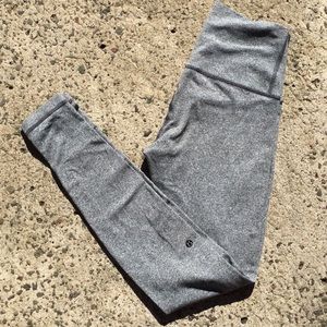 Grey Lululemon High rise Wonder under Leggings
